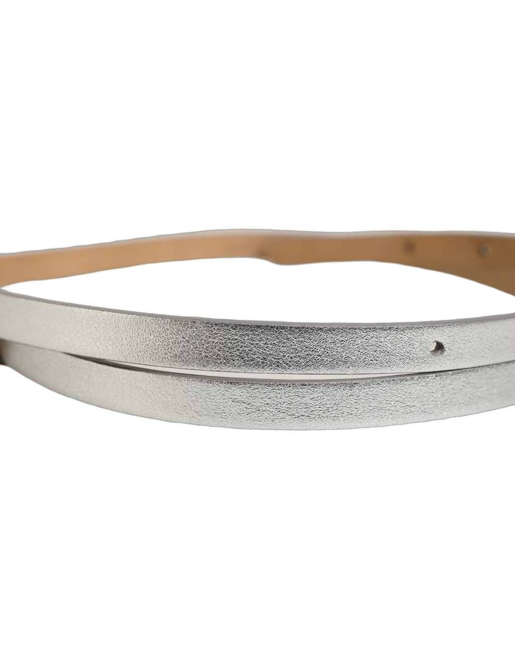 Gürtel aus metallisch silbernem Leder mit quadratischer Schnalle