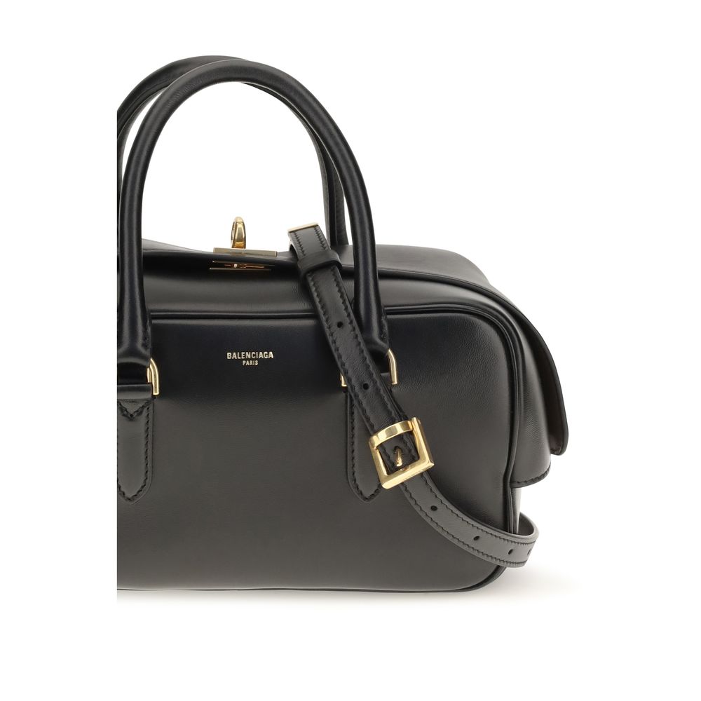 Handtasche aus schwarzem Lammleder