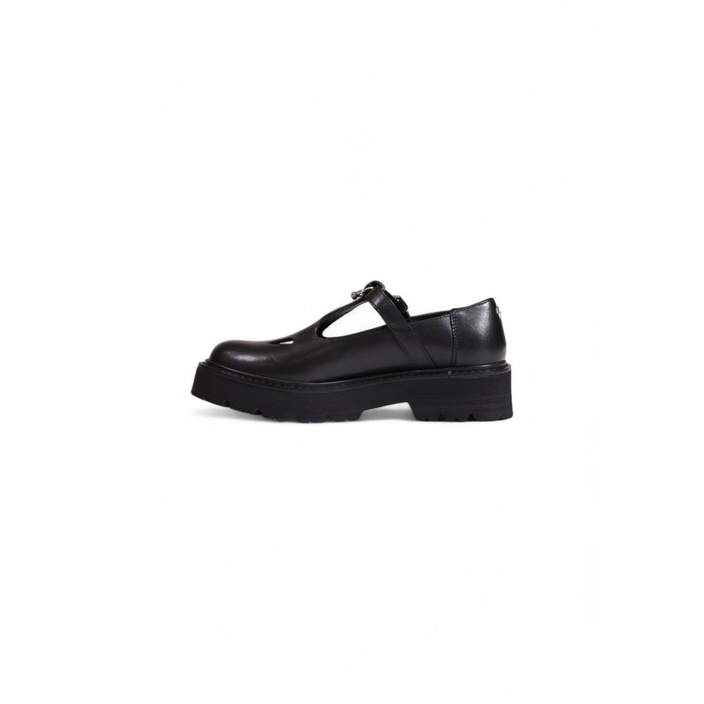 Zapatos de tacón con plataforma de cuero negro