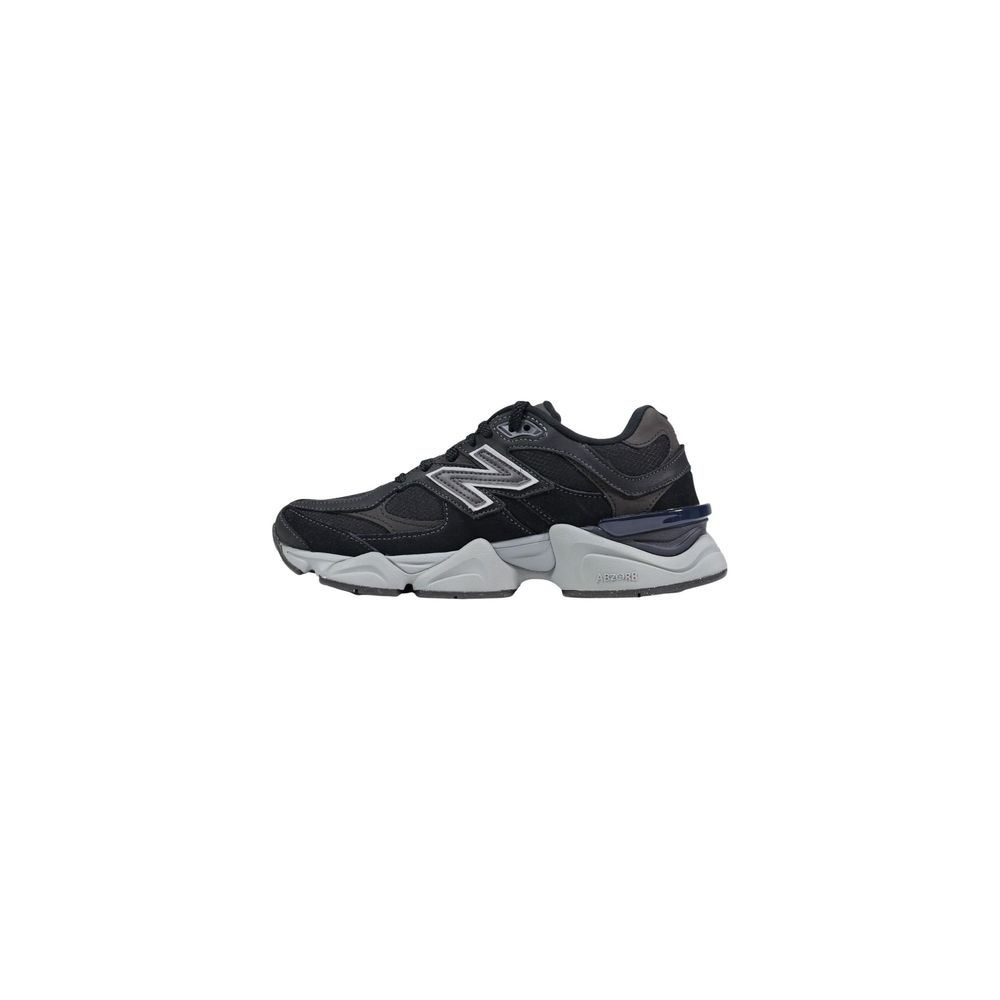 Klobige Sneaker aus schwarzem Veloursleder