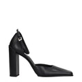 Zapatos de tacón de aguja de cuero negro