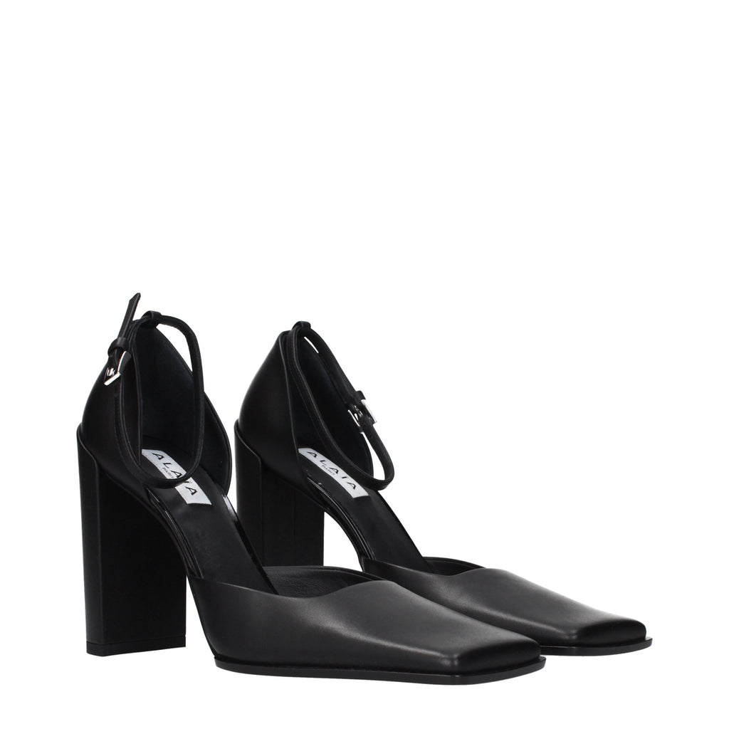 Zapatos de tacón de aguja de cuero negro
